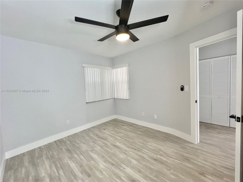 Recently Sold: $569,000 (4 beds, 2 baths, 1628 Square Feet)