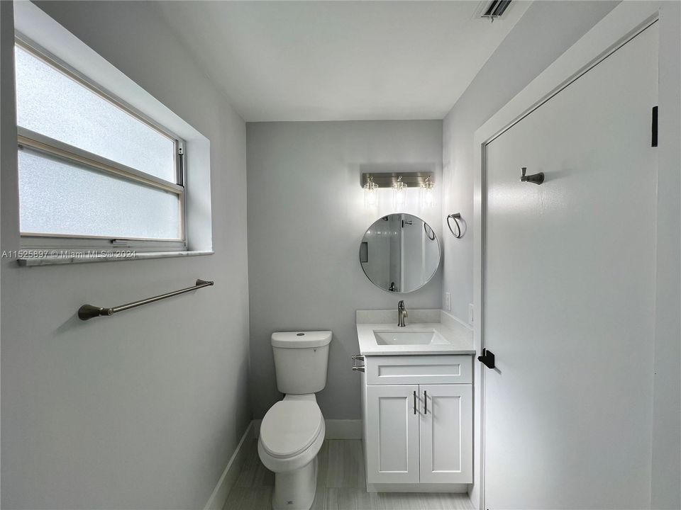 Recently Sold: $569,000 (4 beds, 2 baths, 1628 Square Feet)