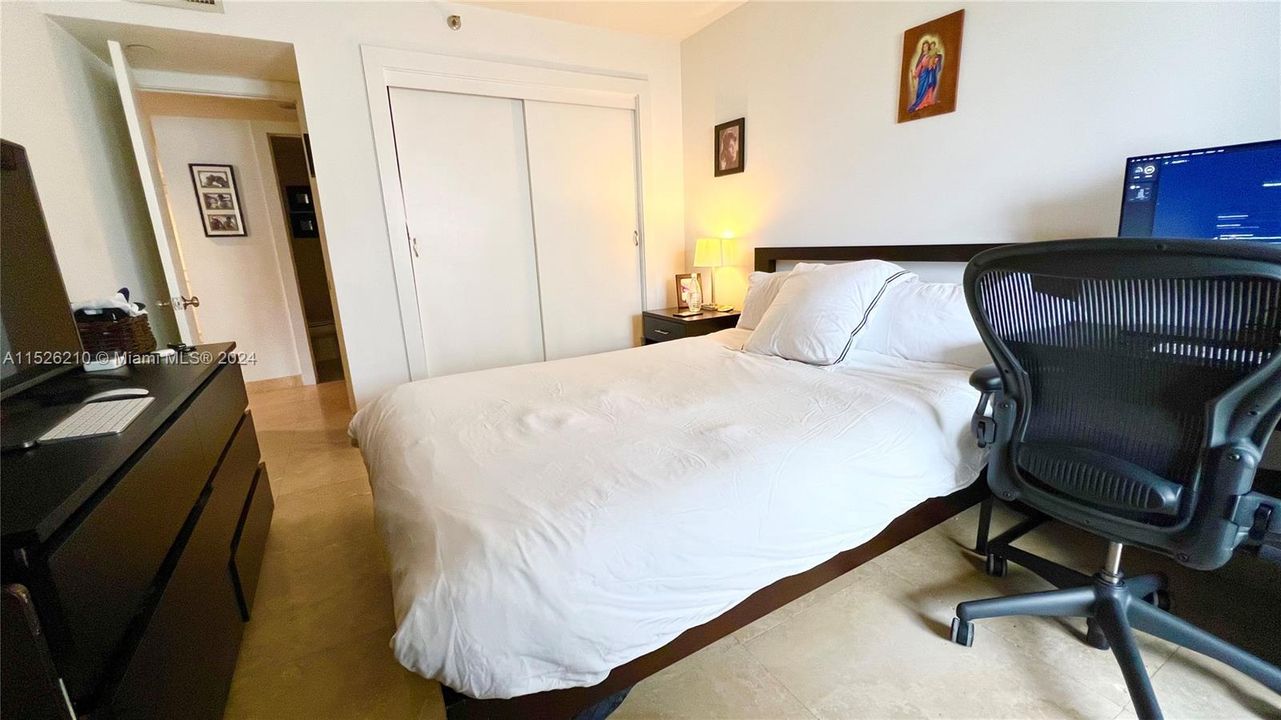 Recently Rented: $4,400 (2 beds, 2 baths, 1438 Square Feet)