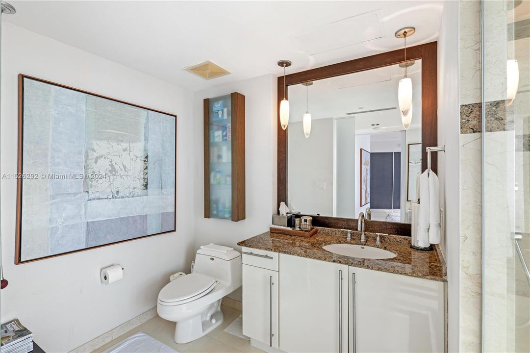 Active With Contract: $8,900,000 (3 beds, 3 baths, 3365 Square Feet)