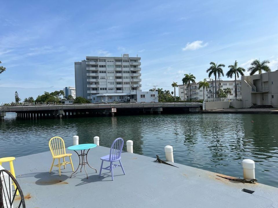 Recently Rented: $2,100 (1 beds, 1 baths, 700 Square Feet)