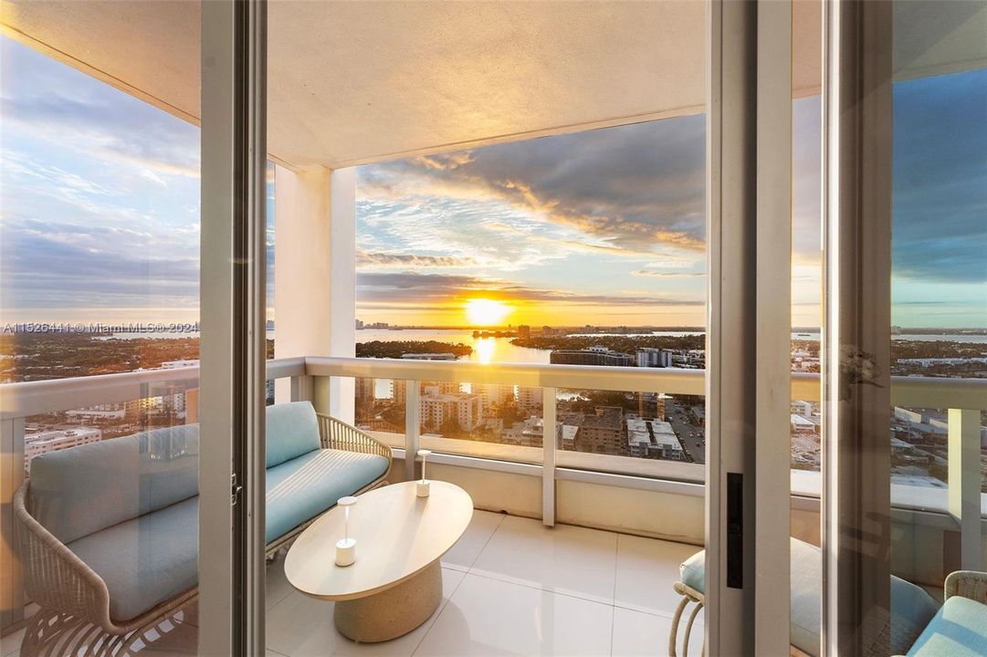 Recently Rented: $11,000 (2 beds, 2 baths, 1375 Square Feet)