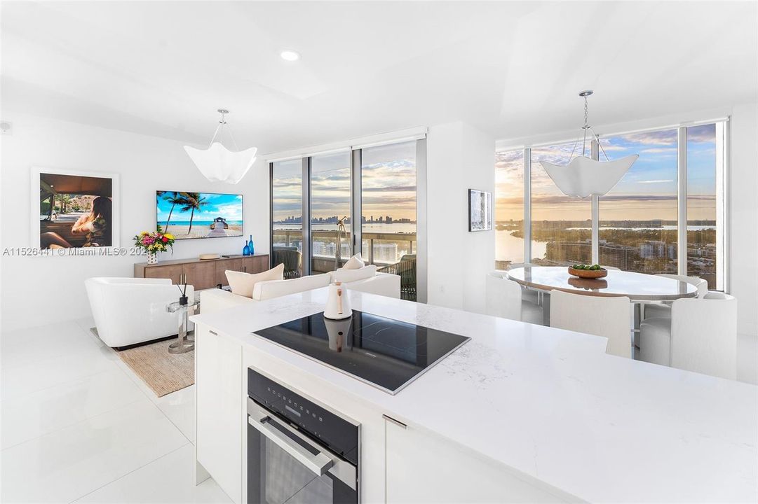 Recently Rented: $11,000 (2 beds, 2 baths, 1375 Square Feet)