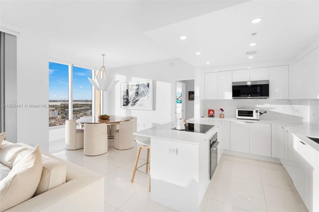 Recently Rented: $11,000 (2 beds, 2 baths, 1375 Square Feet)