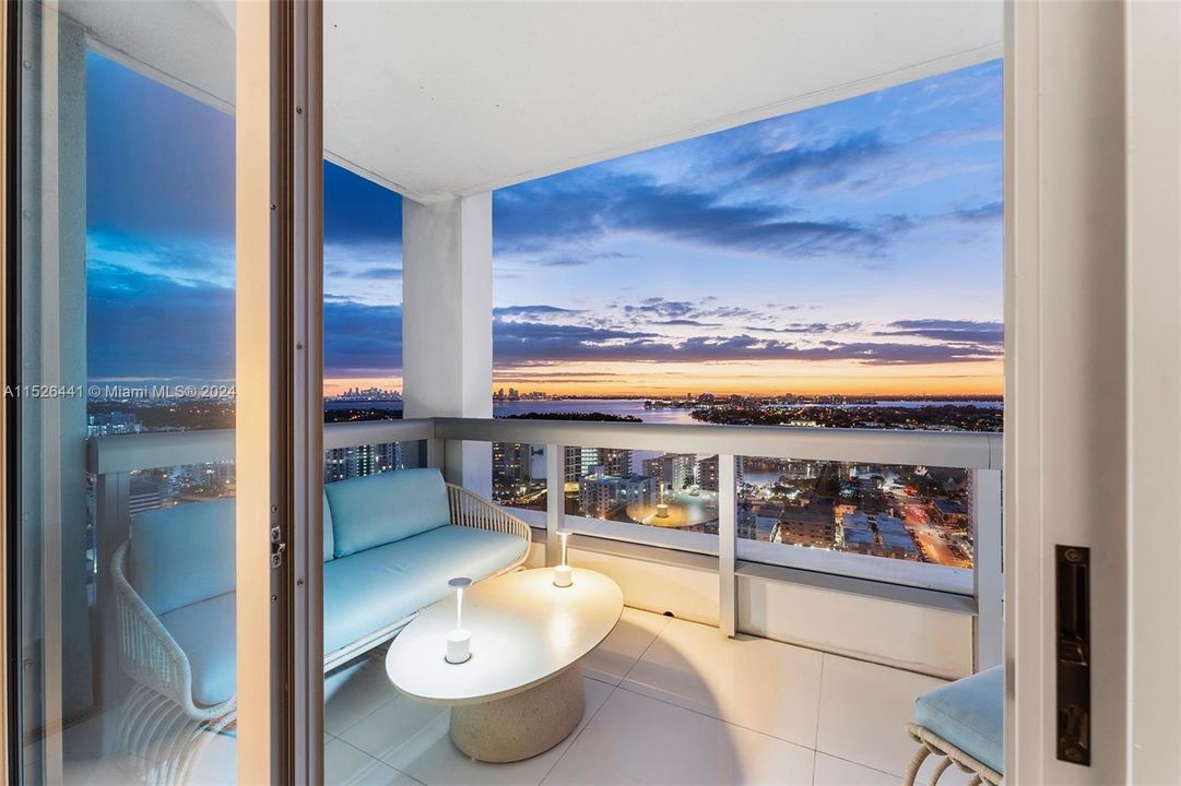 Recently Rented: $11,000 (2 beds, 2 baths, 1375 Square Feet)