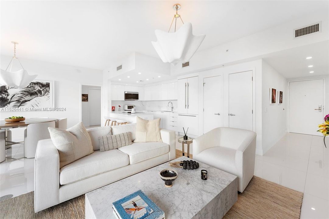 Recently Rented: $11,000 (2 beds, 2 baths, 1375 Square Feet)