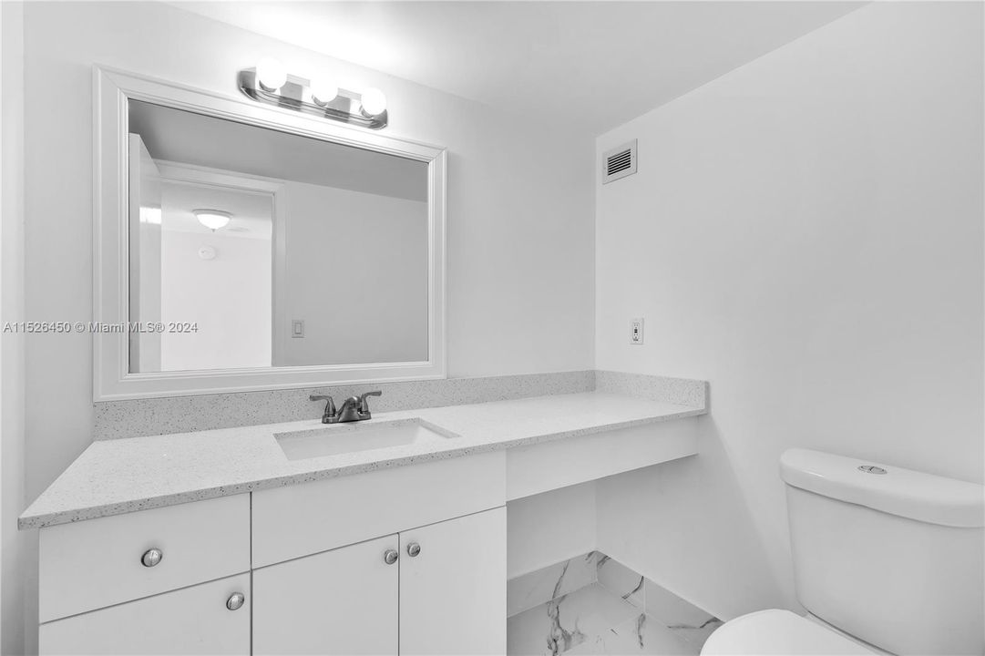 Active With Contract: $359,900 (2 beds, 2 baths, 1300 Square Feet)