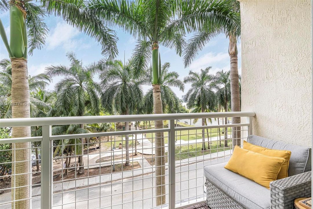 Recently Rented: $3,900 (2 beds, 2 baths, 1104 Square Feet)