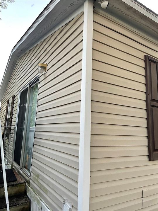 Vendido Recientemente: $270,000 (3 camas, 2 baños, 1248 Pies cuadrados)