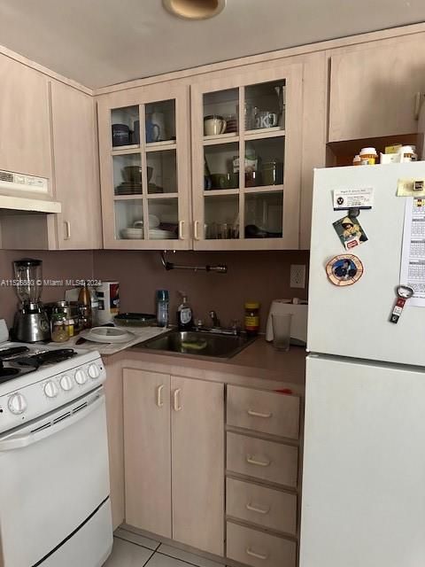 Recently Sold: $179,000 (1 beds, 1 baths, 388 Square Feet)