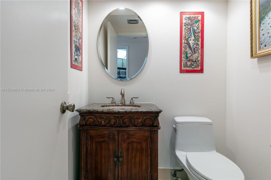 Recently Sold: $765,000 (2 beds, 2 baths, 1936 Square Feet)