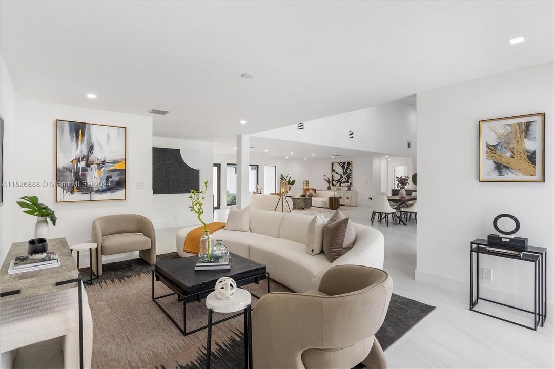 Recently Sold: $2,090,000 (4 beds, 4 baths, 3073 Square Feet)