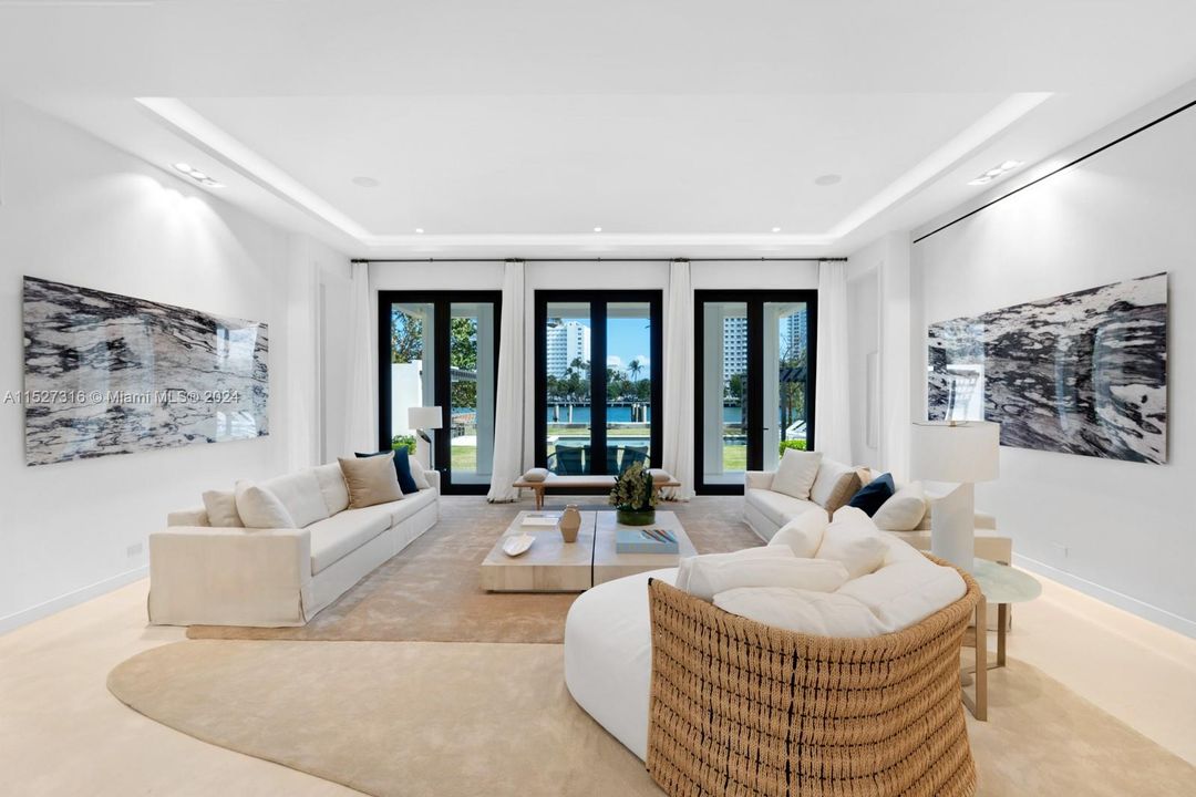 Recently Sold: $17,450,000 (6 beds, 7 baths, 7000 Square Feet)