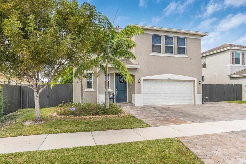 Vendido Recientemente: $624,000 (5 camas, 3 baños, 2944 Pies cuadrados)