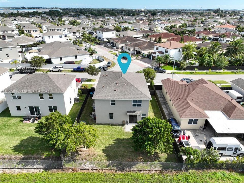 Vendido Recientemente: $624,000 (5 camas, 3 baños, 2944 Pies cuadrados)