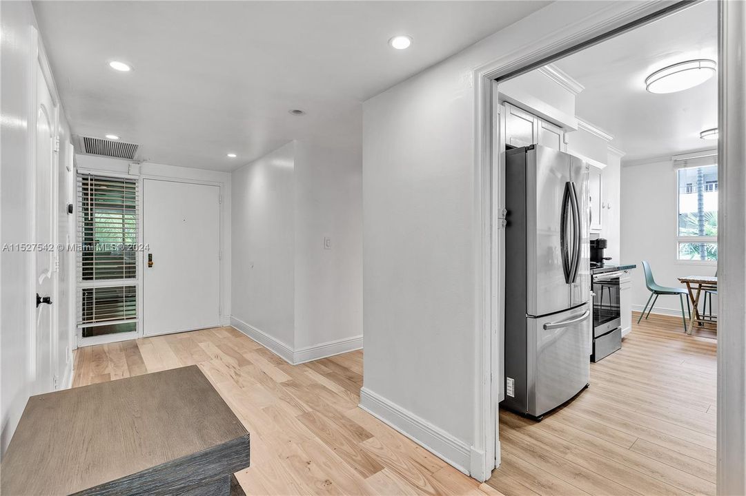 Recently Sold: $1,090,000 (2 beds, 2 baths, 1790 Square Feet)
