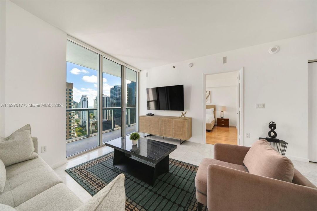 Recently Sold: $975,000 (2 beds, 1 baths, 953 Square Feet)