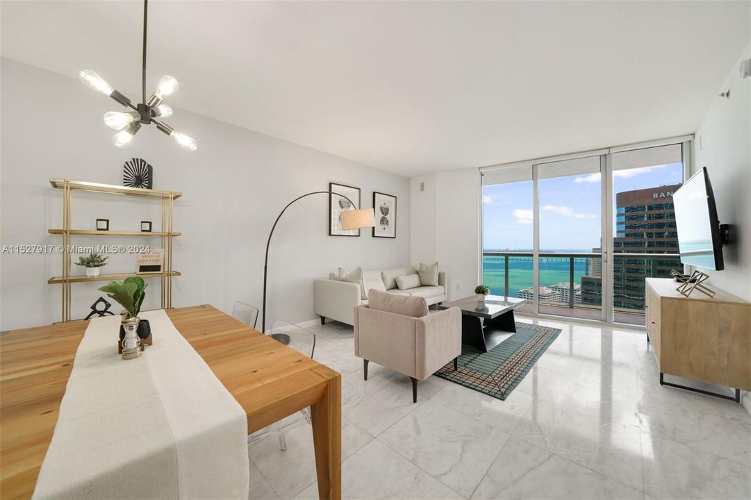 Recently Sold: $975,000 (2 beds, 1 baths, 953 Square Feet)