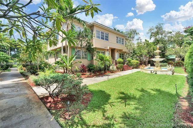 For Sale: $427,000 (1 beds, 1 baths, 588 Square Feet)