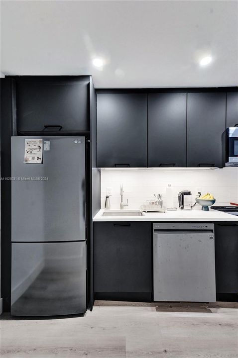 Recently Sold: $325,000 (1 beds, 1 baths, 543 Square Feet)