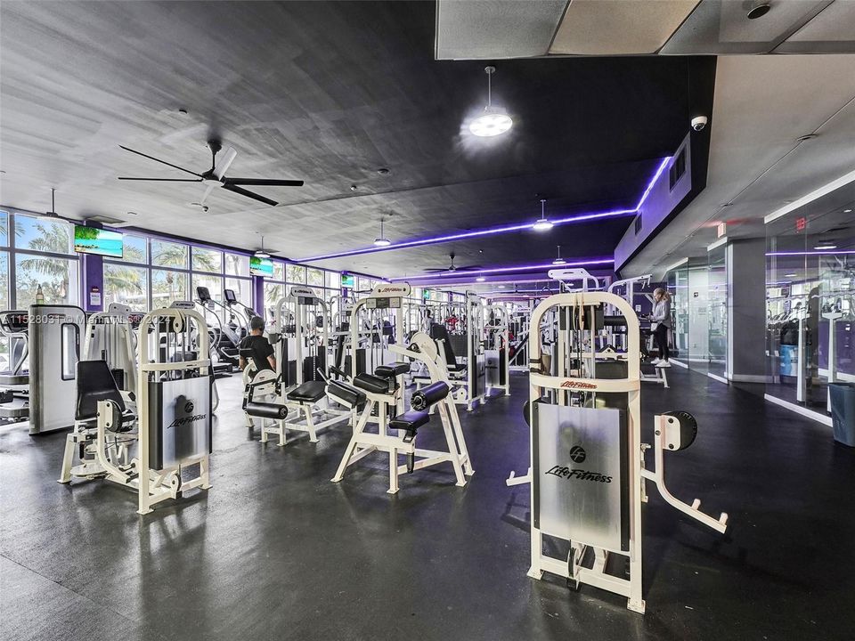 Recently Sold: $325,000 (1 beds, 1 baths, 543 Square Feet)