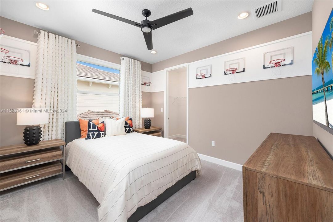 Interior picture of Huntington Model at GL Homes Sales Center.  This home does not have a pool.