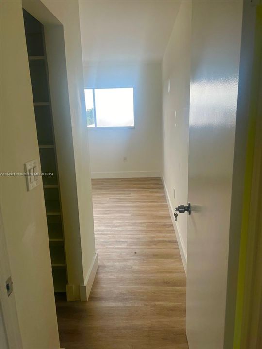 Недавно продано: $309,990 (2 спален, 1 ванн, 1024 Квадратных фут)