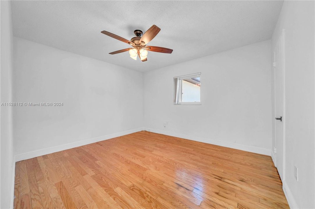 Recently Sold: $619,900 (4 beds, 3 baths, 1504 Square Feet)