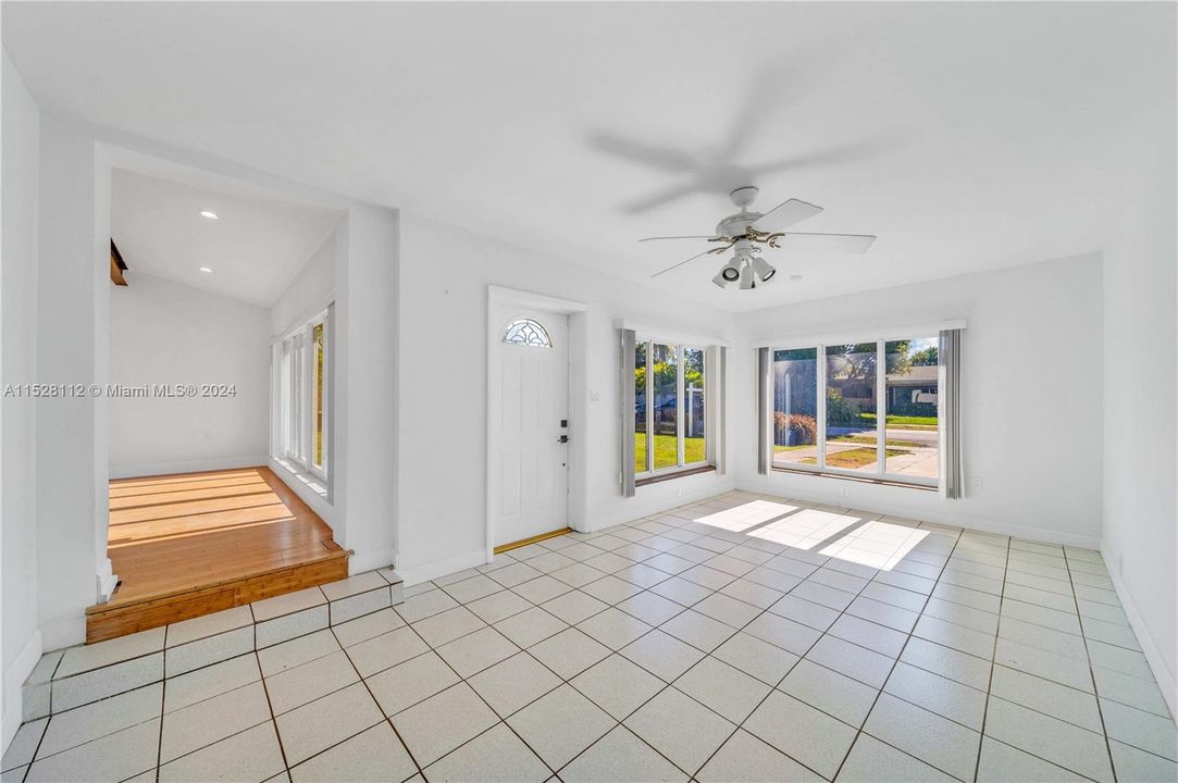 Recently Sold: $619,900 (4 beds, 3 baths, 1504 Square Feet)