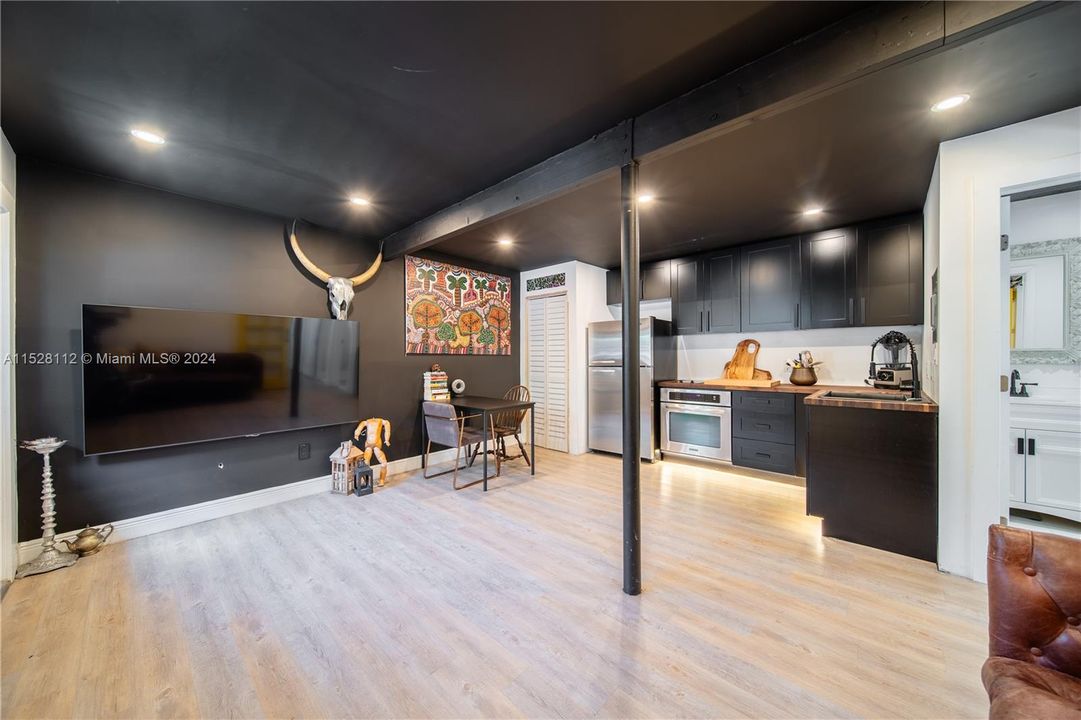 Recently Sold: $619,900 (4 beds, 3 baths, 1504 Square Feet)