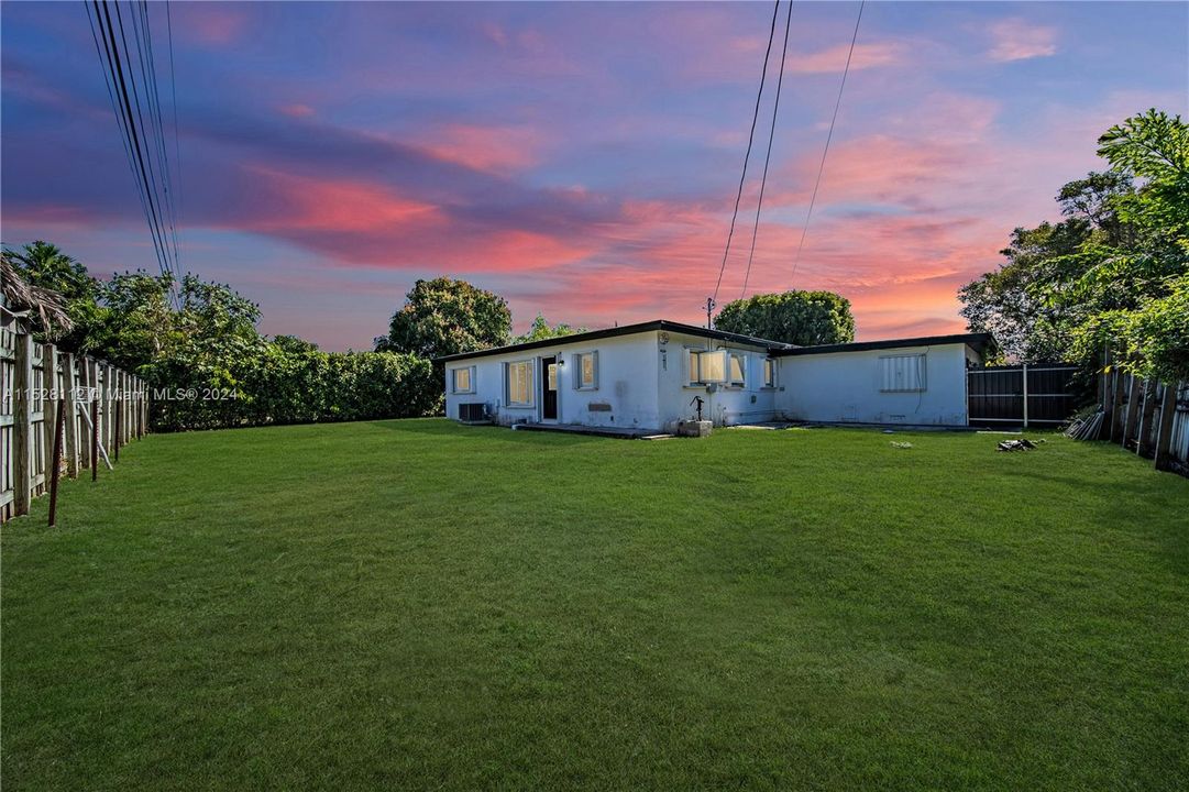 Recently Sold: $619,900 (4 beds, 3 baths, 1504 Square Feet)