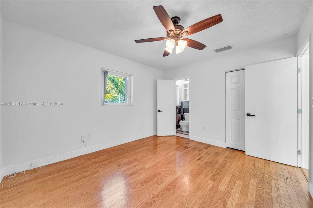 Recently Sold: $619,900 (4 beds, 3 baths, 1504 Square Feet)