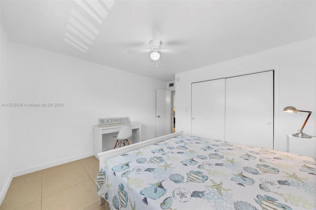 Active With Contract: $3,650 (2 beds, 2 baths, 1187 Square Feet)