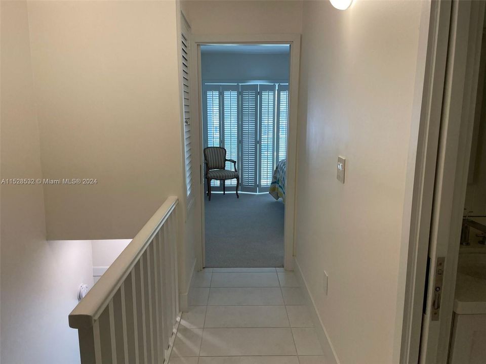 Active With Contract: $5,200 (2 beds, 2 baths, 1042 Square Feet)