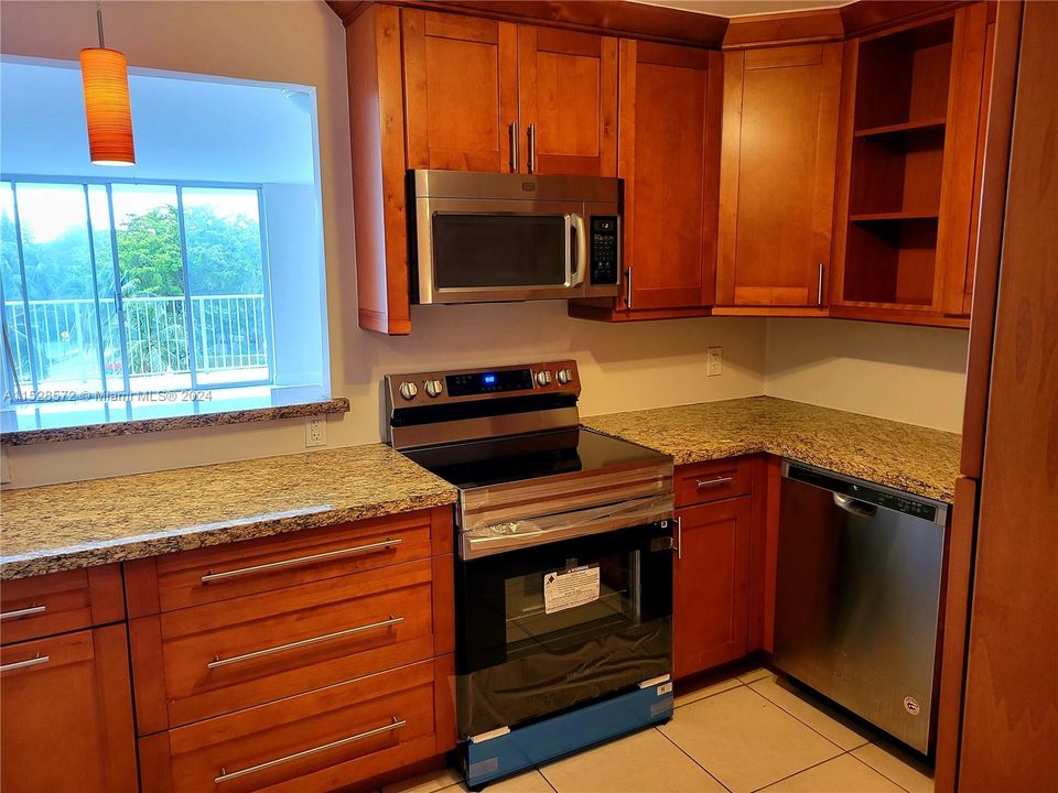 For Sale: $249,950 (1 beds, 1 baths, 1066 Square Feet)