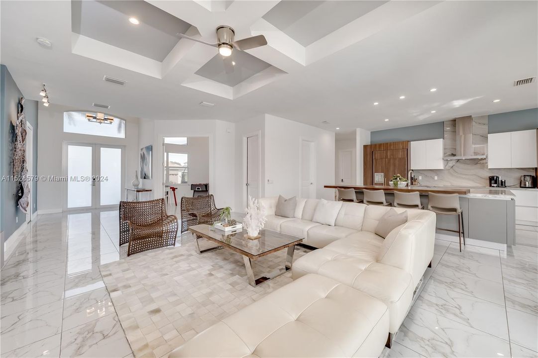 For Sale: $3,900,000 (4 beds, 3 baths, 3500 Square Feet)