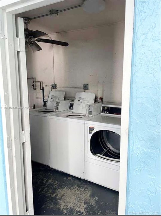 Recently Rented: $2,150 (2 beds, 1 baths, 696 Square Feet)