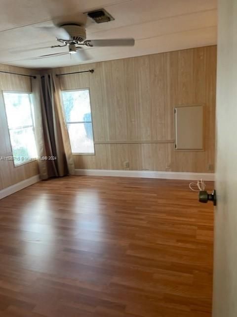 For Rent: $3,500 (2 beds, 2 baths, 1368 Square Feet)