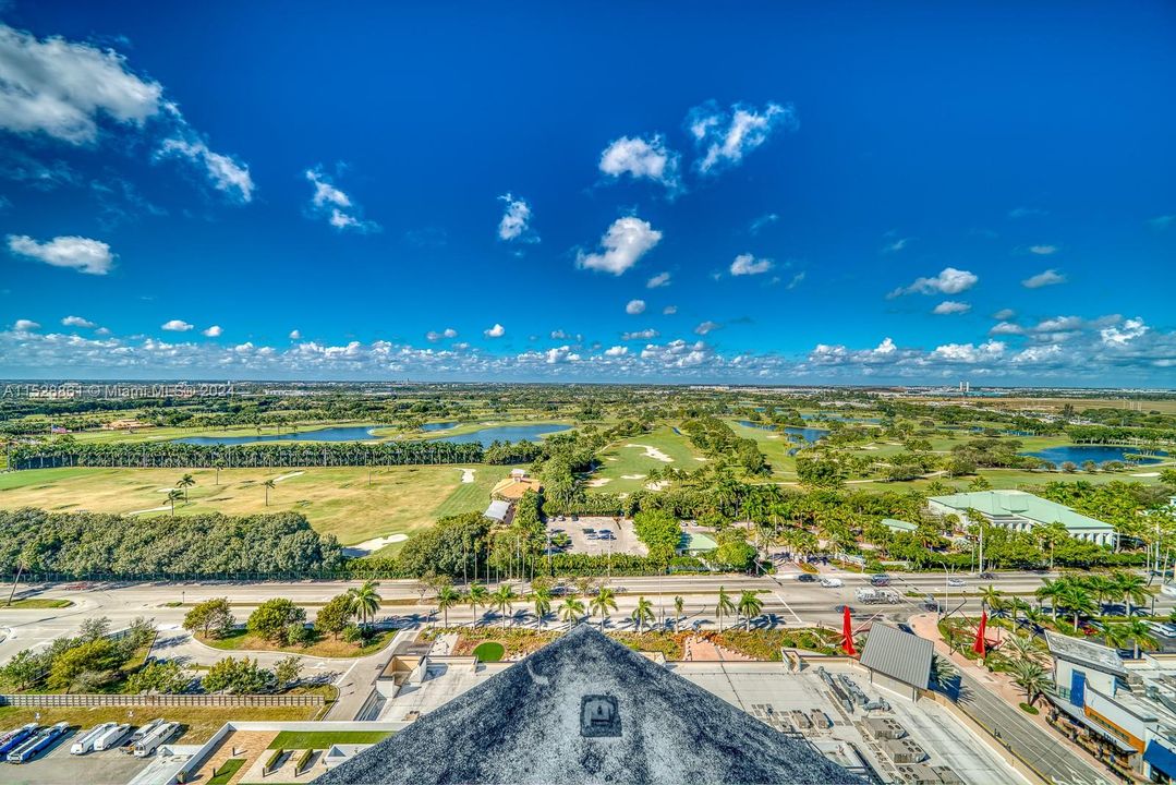 Recientemente alquilado: $4,600 (3 camas, 2 baños, 1557 Pies cuadrados)