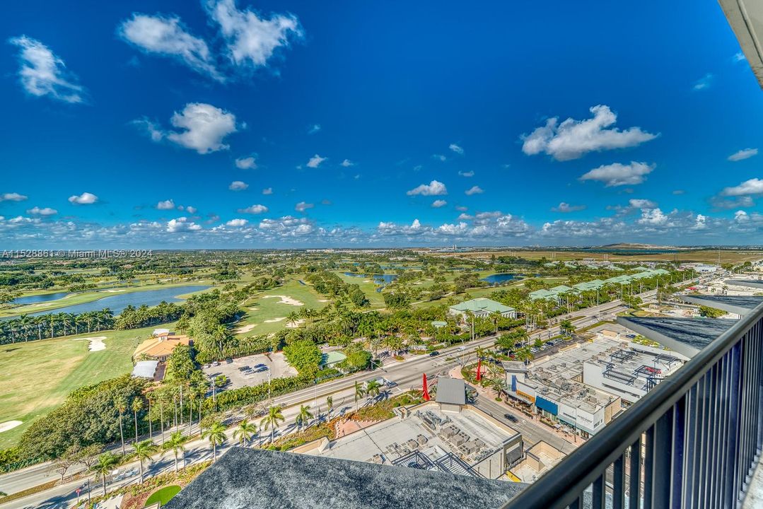 Recientemente alquilado: $4,600 (3 camas, 2 baños, 1557 Pies cuadrados)