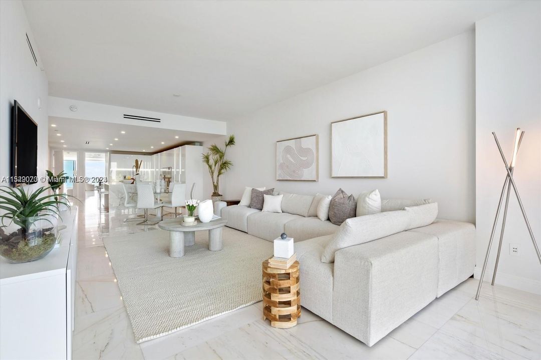 Active With Contract: $9,500,000 (3 beds, 4 baths, 3450 Square Feet)