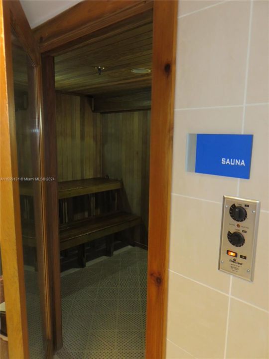 Recientemente alquilado: $3,500 (2 camas, 2 baños, 1227 Pies cuadrados)