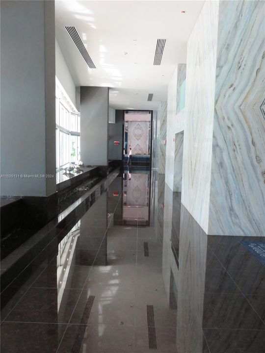 Recientemente alquilado: $3,500 (2 camas, 2 baños, 1227 Pies cuadrados)