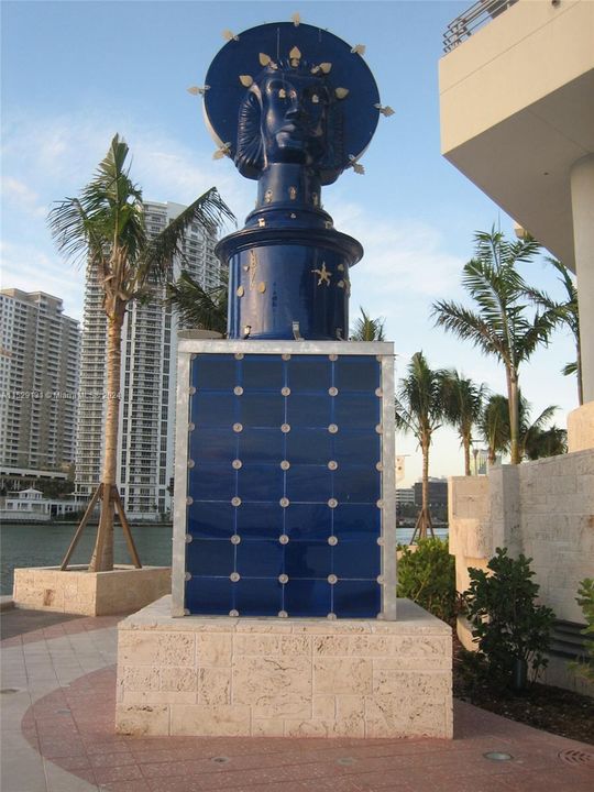 Recientemente alquilado: $3,500 (2 camas, 2 baños, 1227 Pies cuadrados)