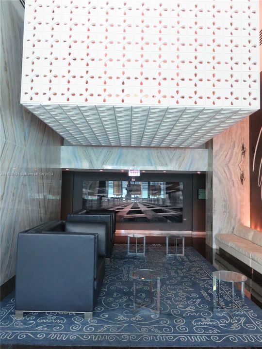 Recientemente alquilado: $3,500 (2 camas, 2 baños, 1227 Pies cuadrados)