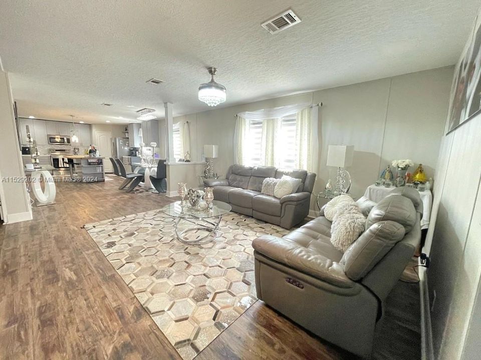 Recently Sold: $394,999 (4 beds, 2 baths, 0 Square Feet)