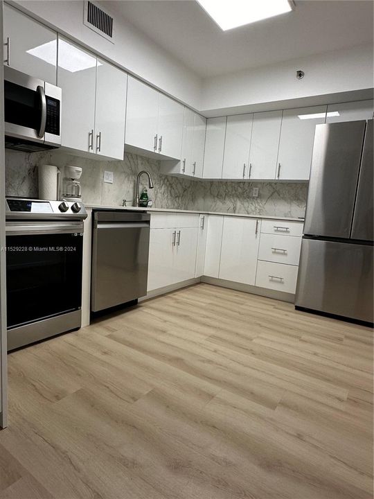 Recently Sold: $540,000 (2 beds, 2 baths, 1150 Square Feet)