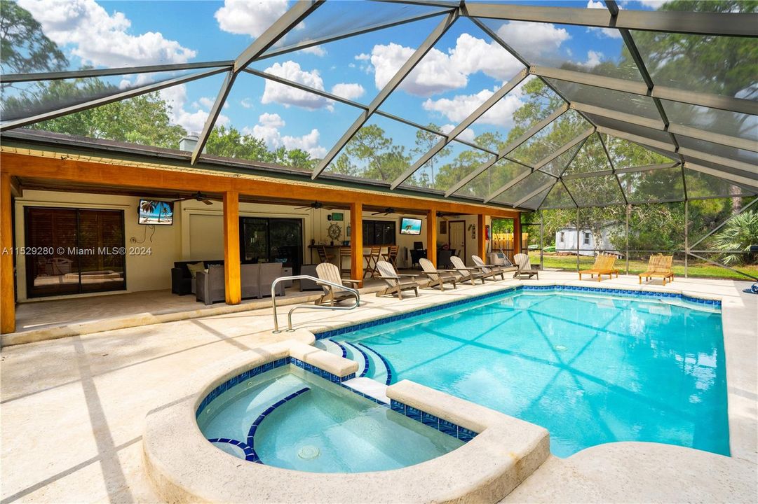 Недавно продано: $820,000 (3 спален, 2 ванн, 1808 Квадратных фут)