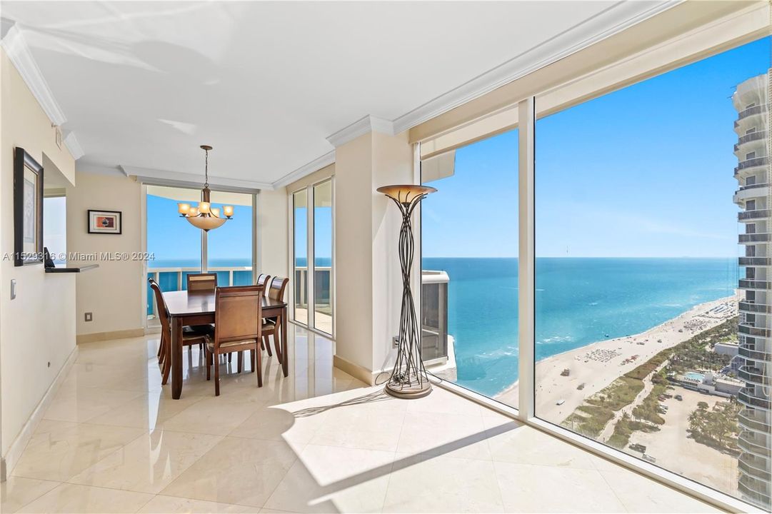 Active With Contract: $3,300,000 (3 beds, 3 baths, 2010 Square Feet)
