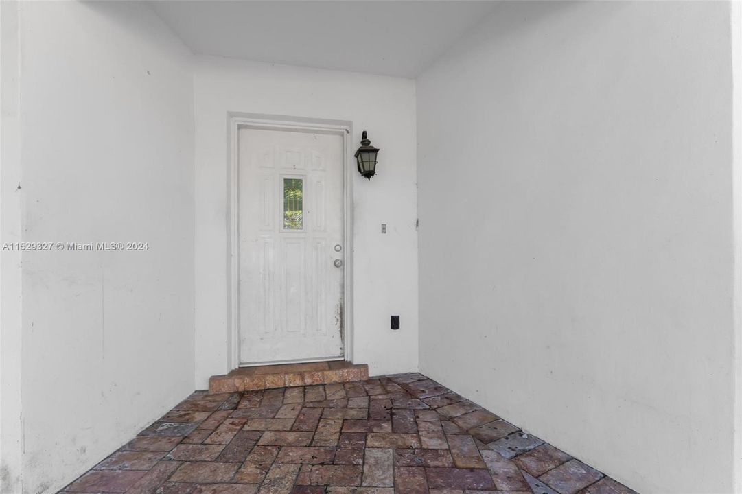 Recently Sold: $790,000 (2 beds, 2 baths, 1134 Square Feet)